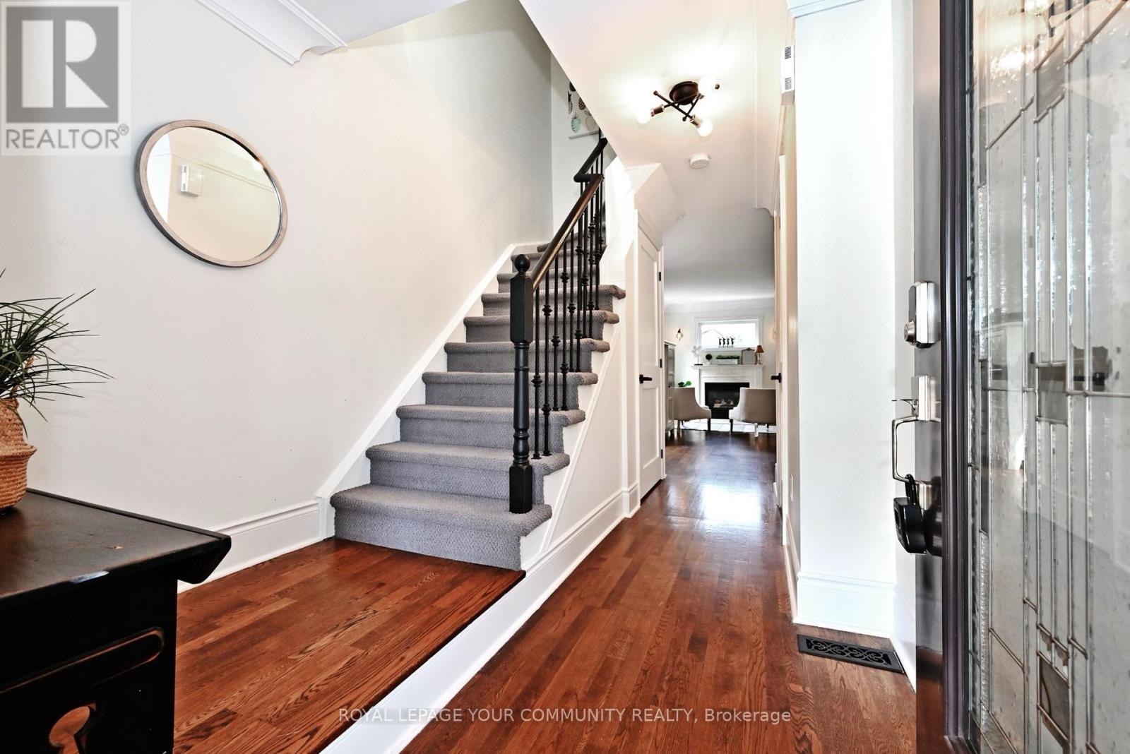 283 WARNER CRESCENT