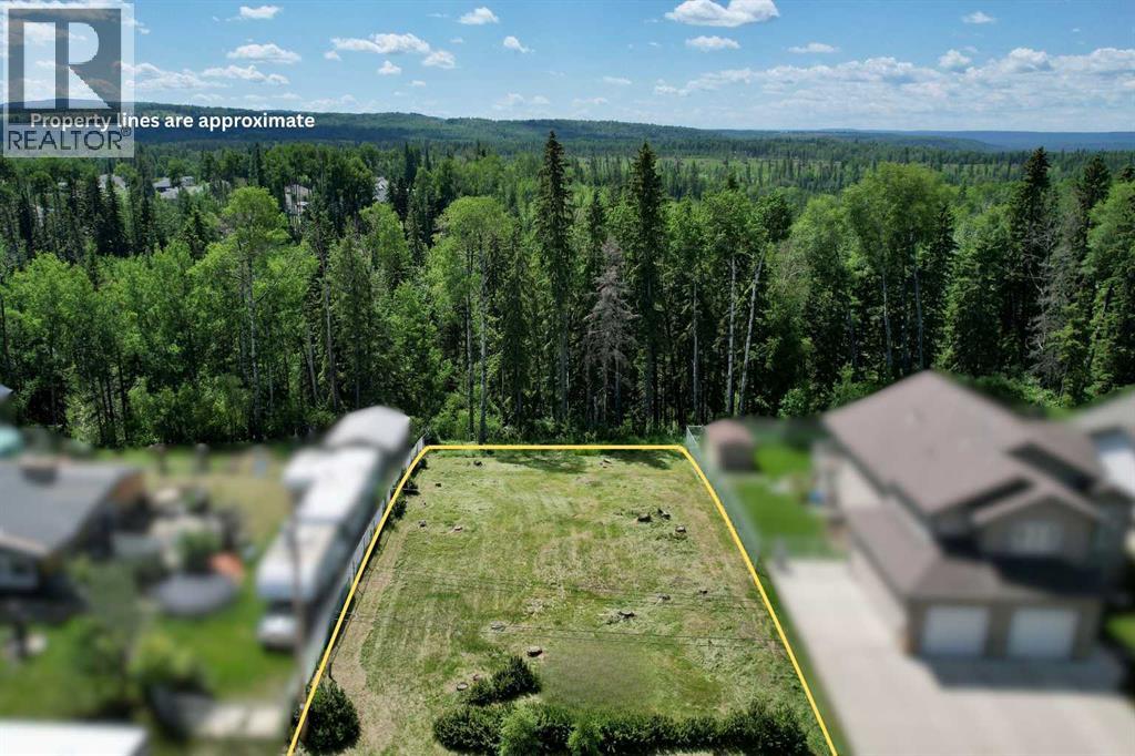 Photo 1 of 7 — 47 Beaver Drive, Whitecourt, AB T7S1G5