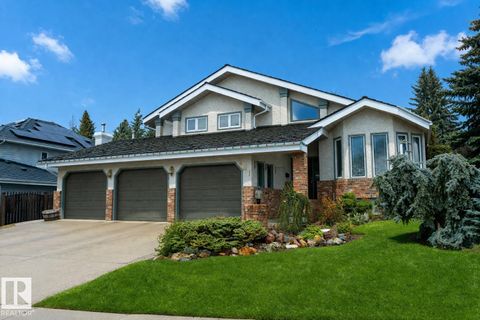 471 RONNING ST NW Edmonton AB T6R1Z2