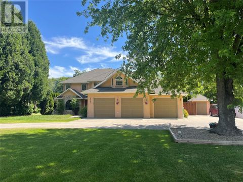 2601 9th Avenue Castlegar BC V1N2Y7