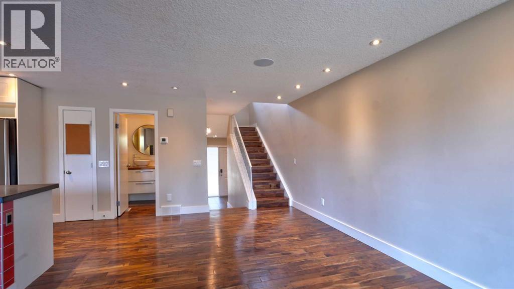 14, 2323 Oakmoor Drive SW