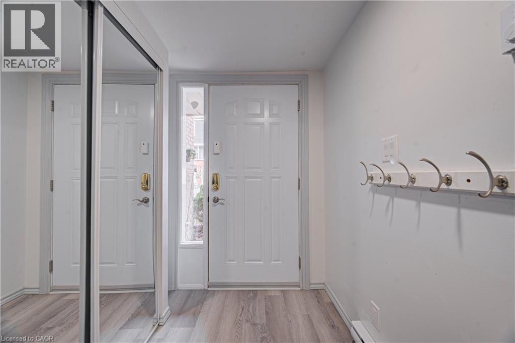 100 BLUEVALE Street N Unit# 22