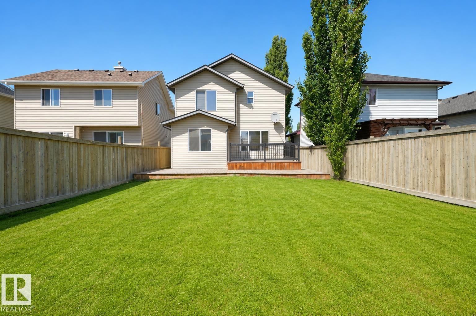 8523 7 AV SW SW