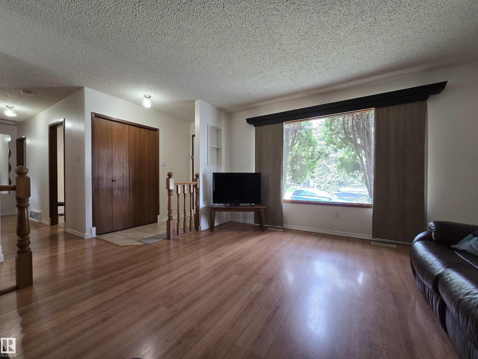 9831 188 ST NW