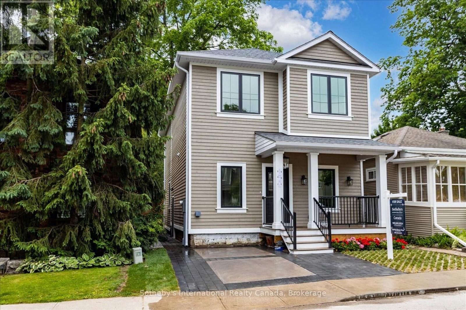 152 CHISHOLM STREET