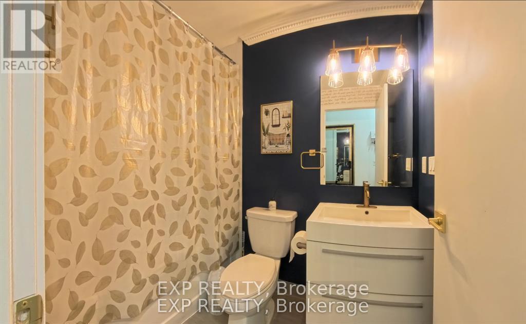 608 - 297 COLLEGE STREET