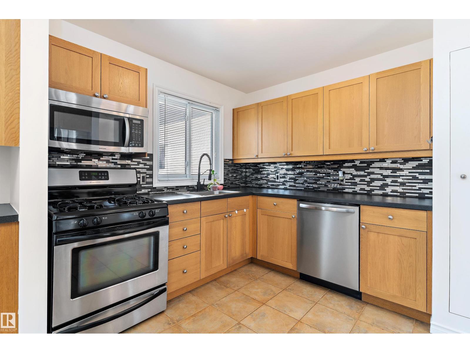 12736 135 ST NW