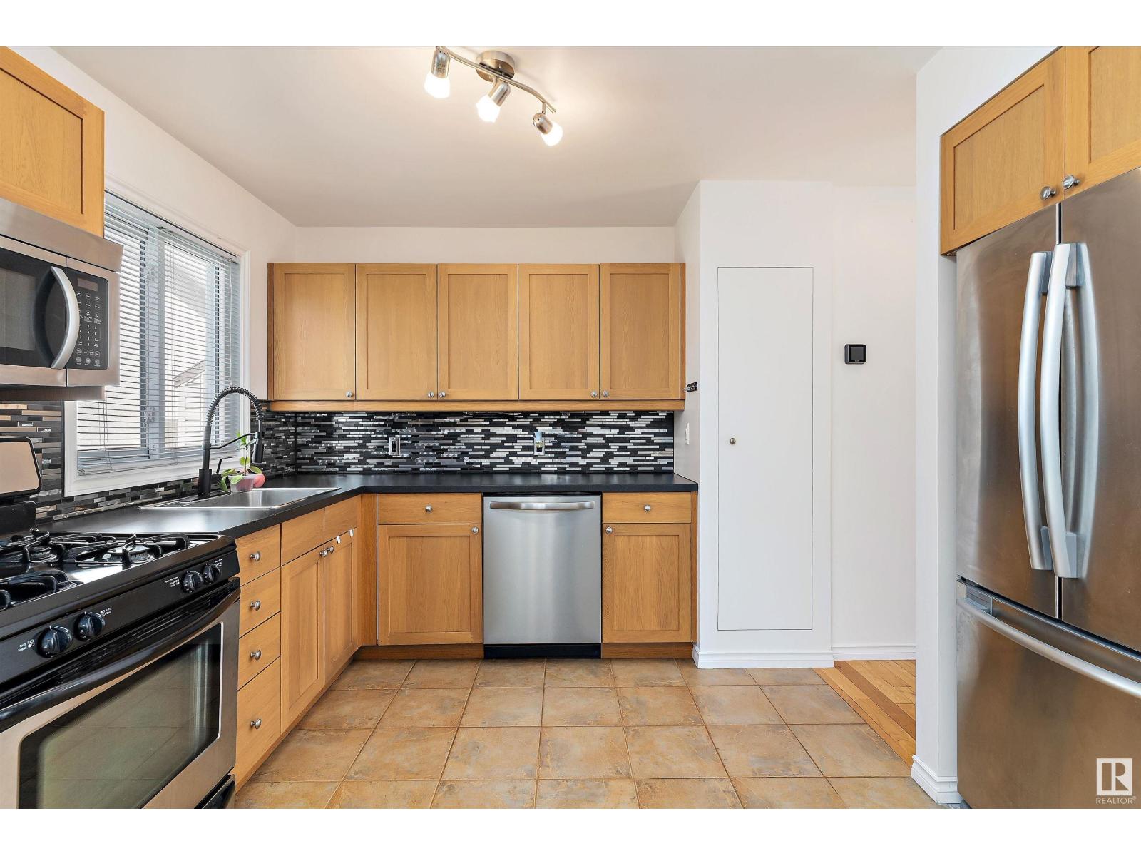 12736 135 ST NW