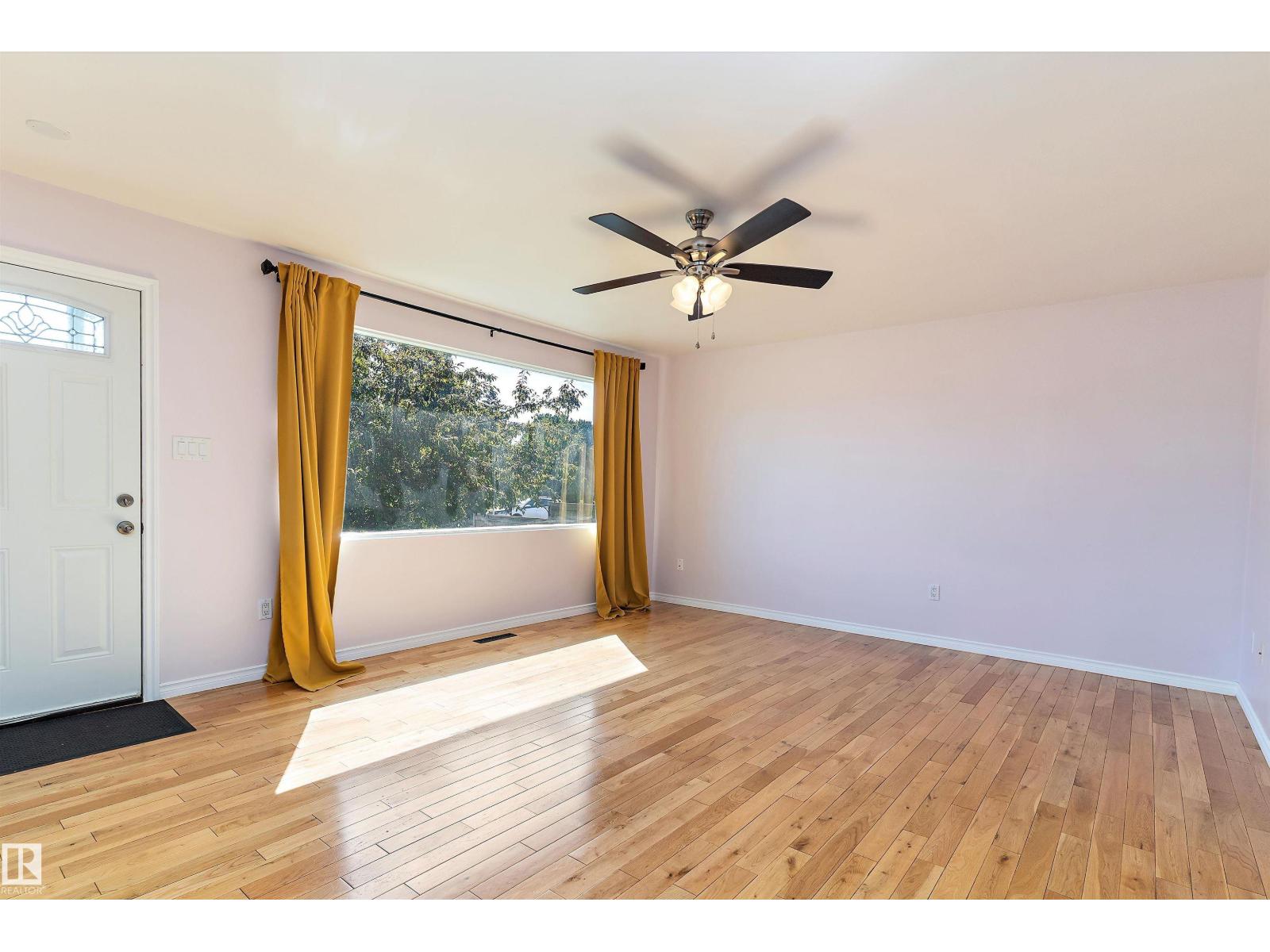 12736 135 ST NW