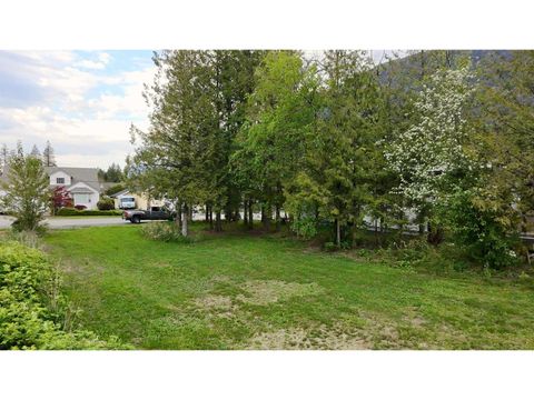 454 ALDER AVENUE|Harrison Hot Springs Harrison Hot Springs BC V0M1K0
