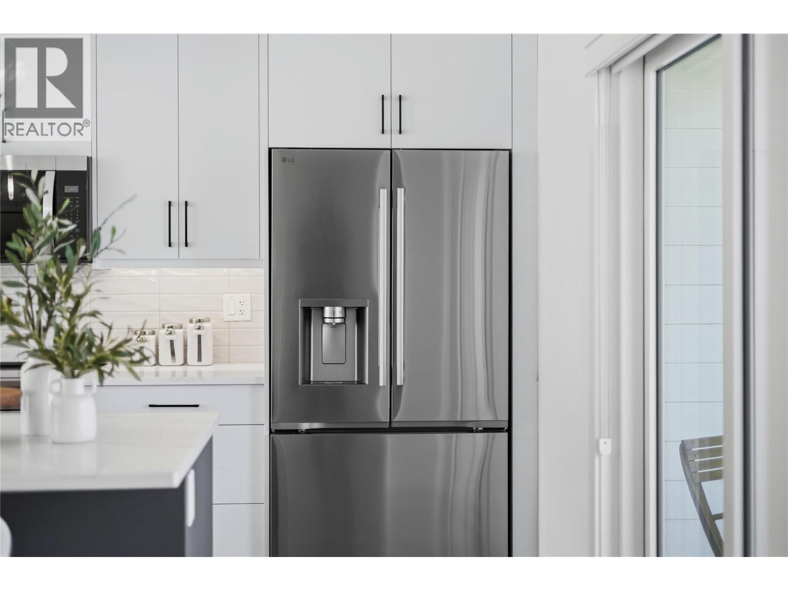 143 Green Avenue Unit# 101