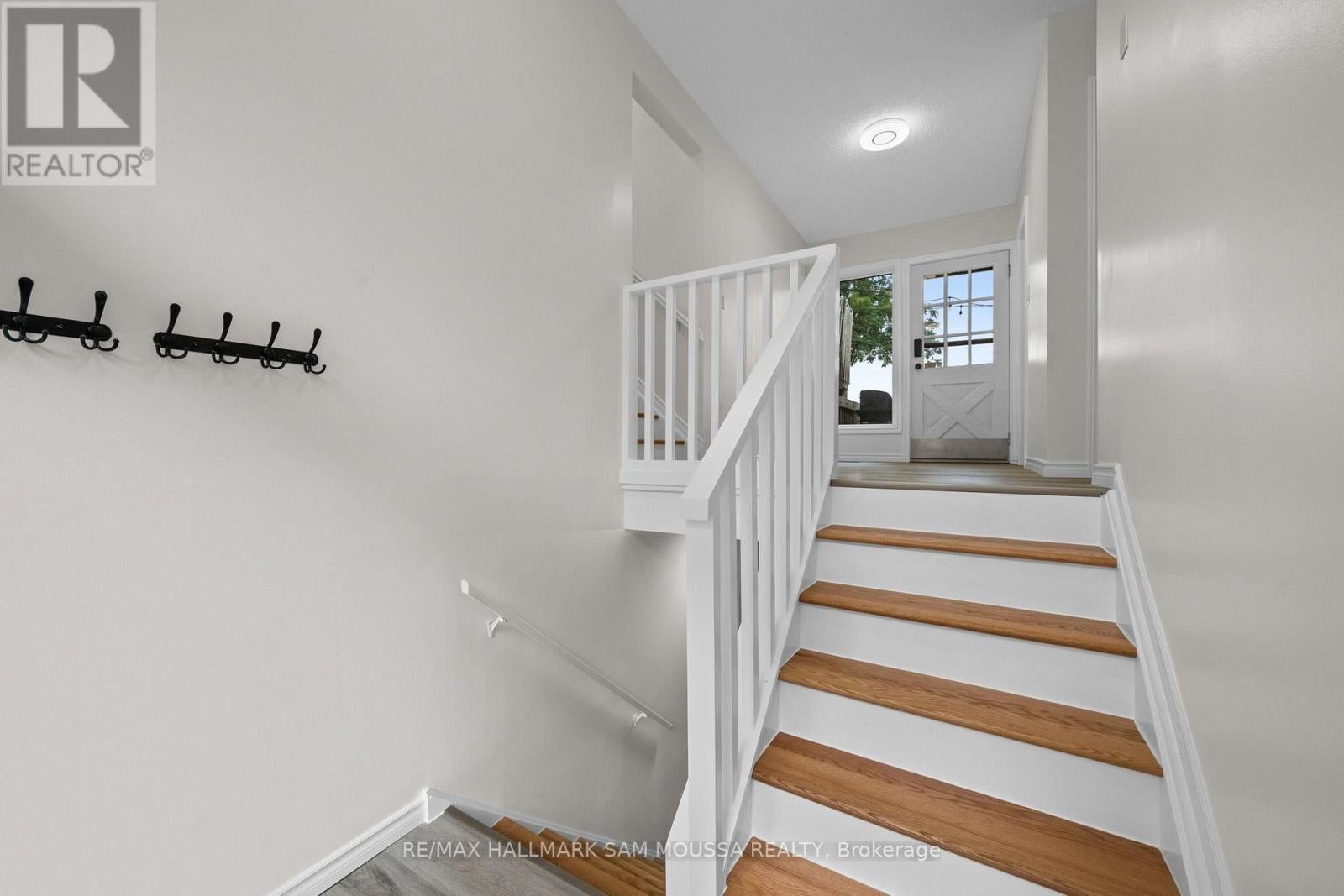 208 BAILLIE AVENUE