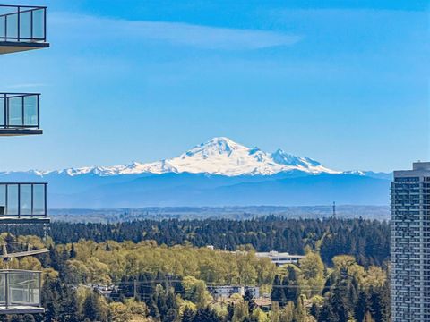 2709 13308 CENTRAL AVENUE Surrey BC V3T0M4