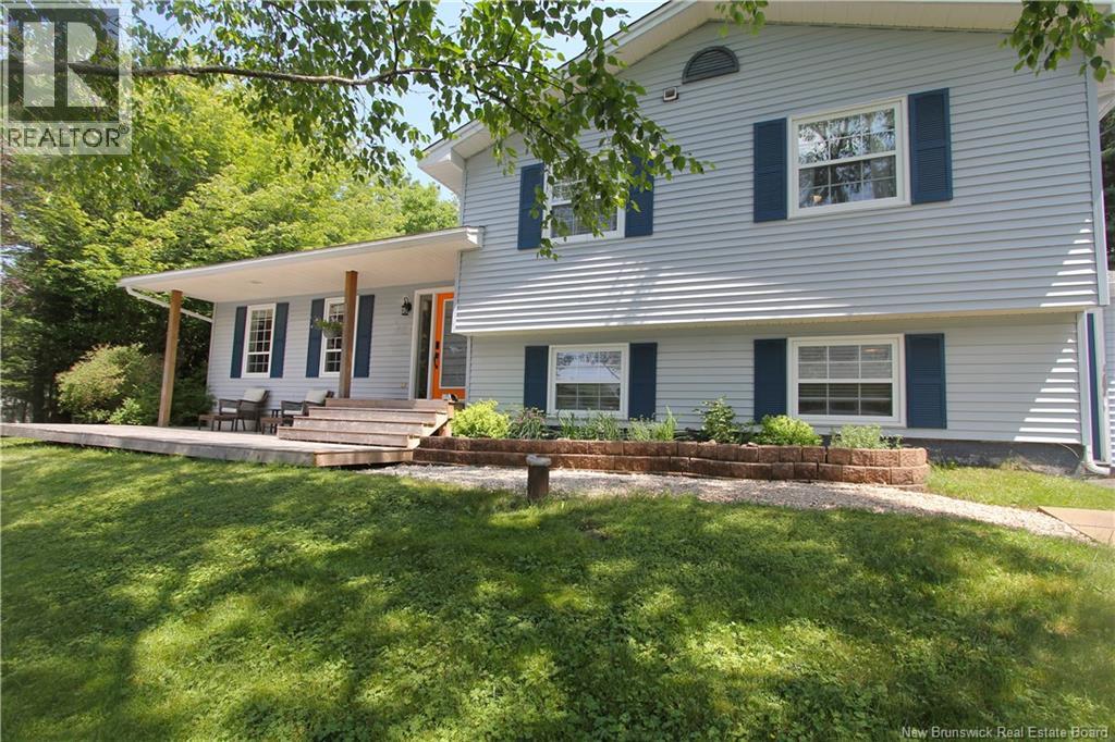 Photo 1 of 50 — 10 Princeton Avenue, Quispamsis, NB E2E3H3