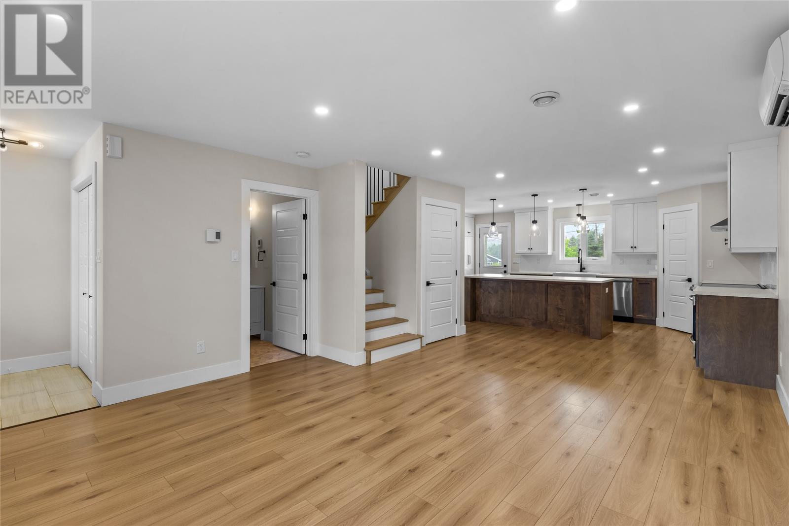 21 Devaughn Street