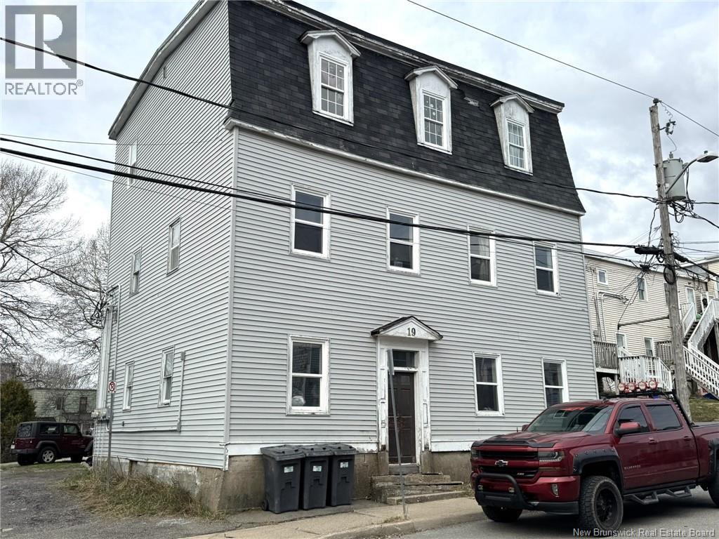 Photo 1 of 31 — 19 Cedar Street, Saint John, NB E2K1C8