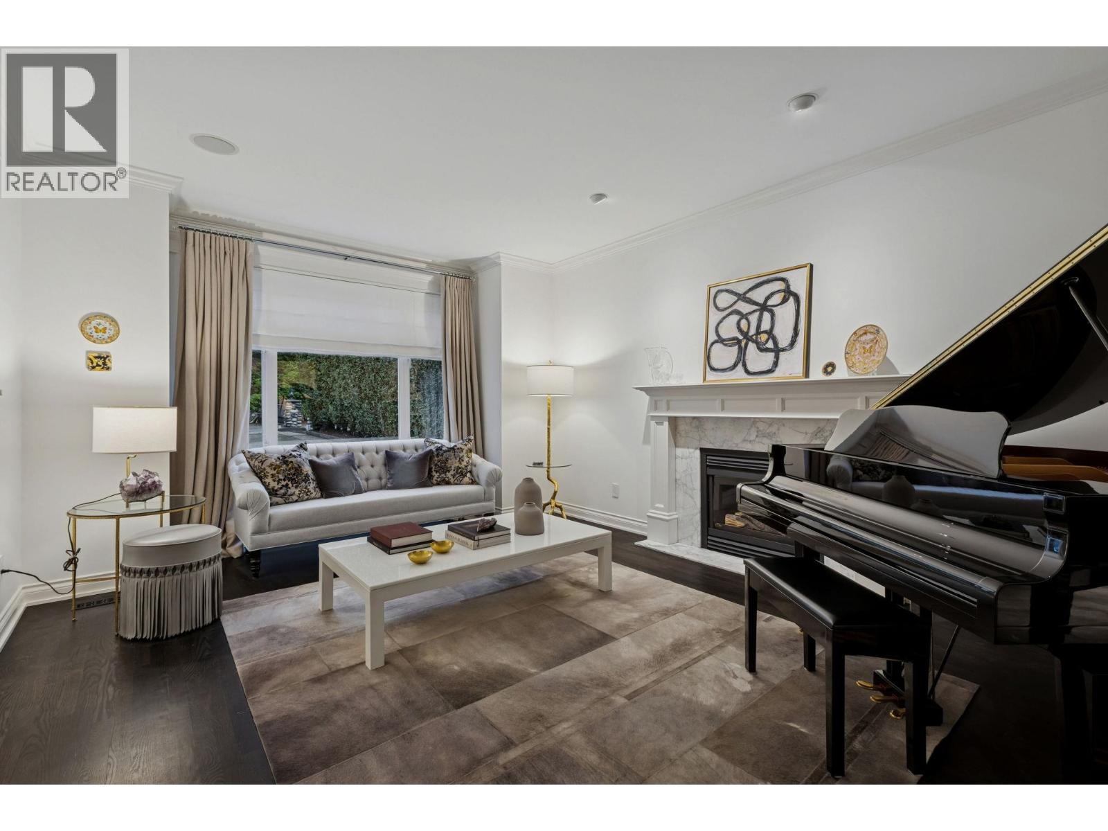 4081 WOODBURY AVENUE