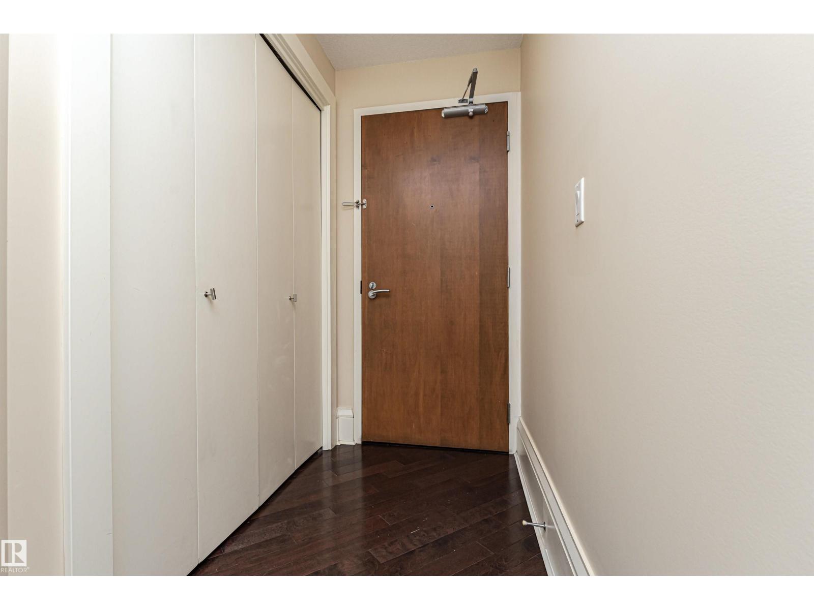 #1804 10136 104 ST NW