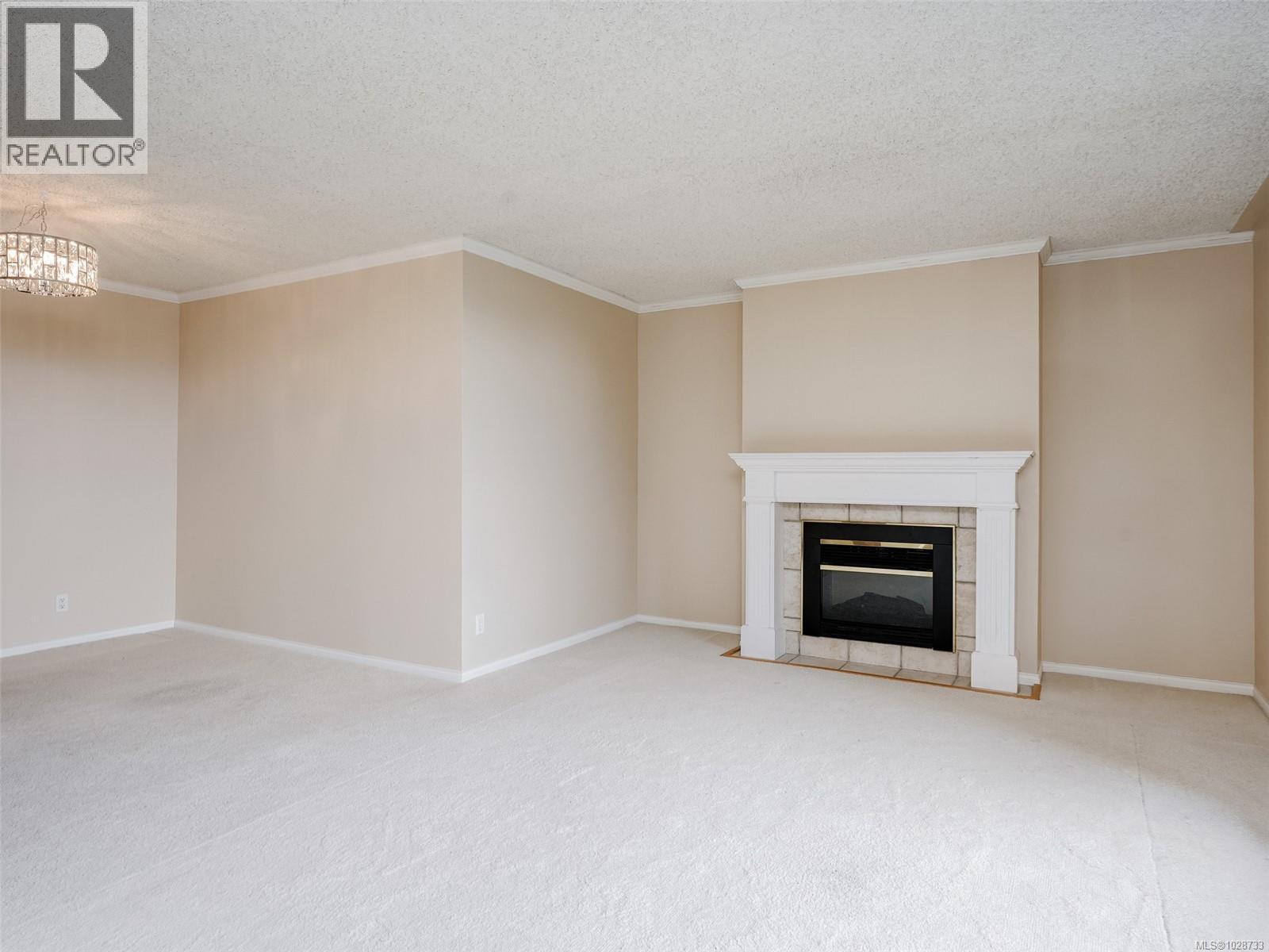 305 225 Belleville St