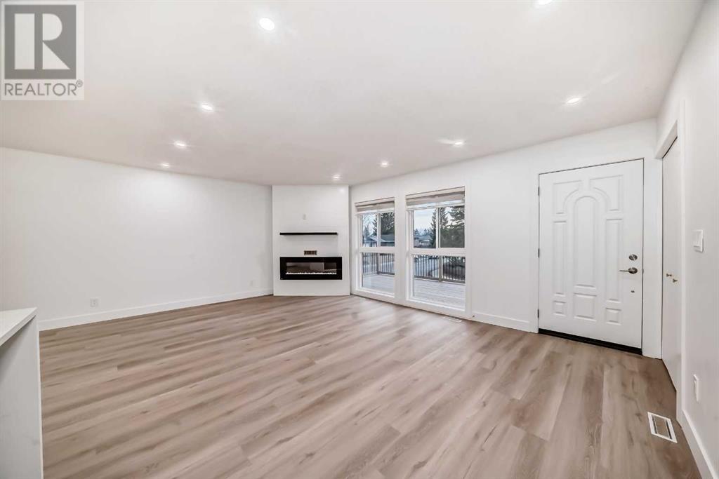 304 Huntbourne Hill NE