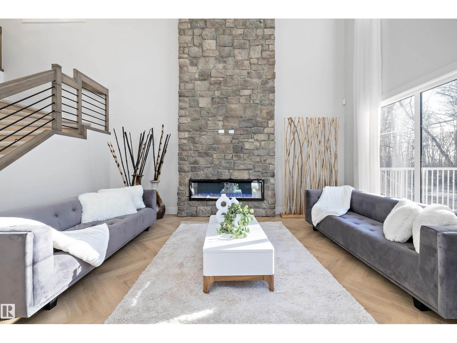 236 KINGLET BV NW NW