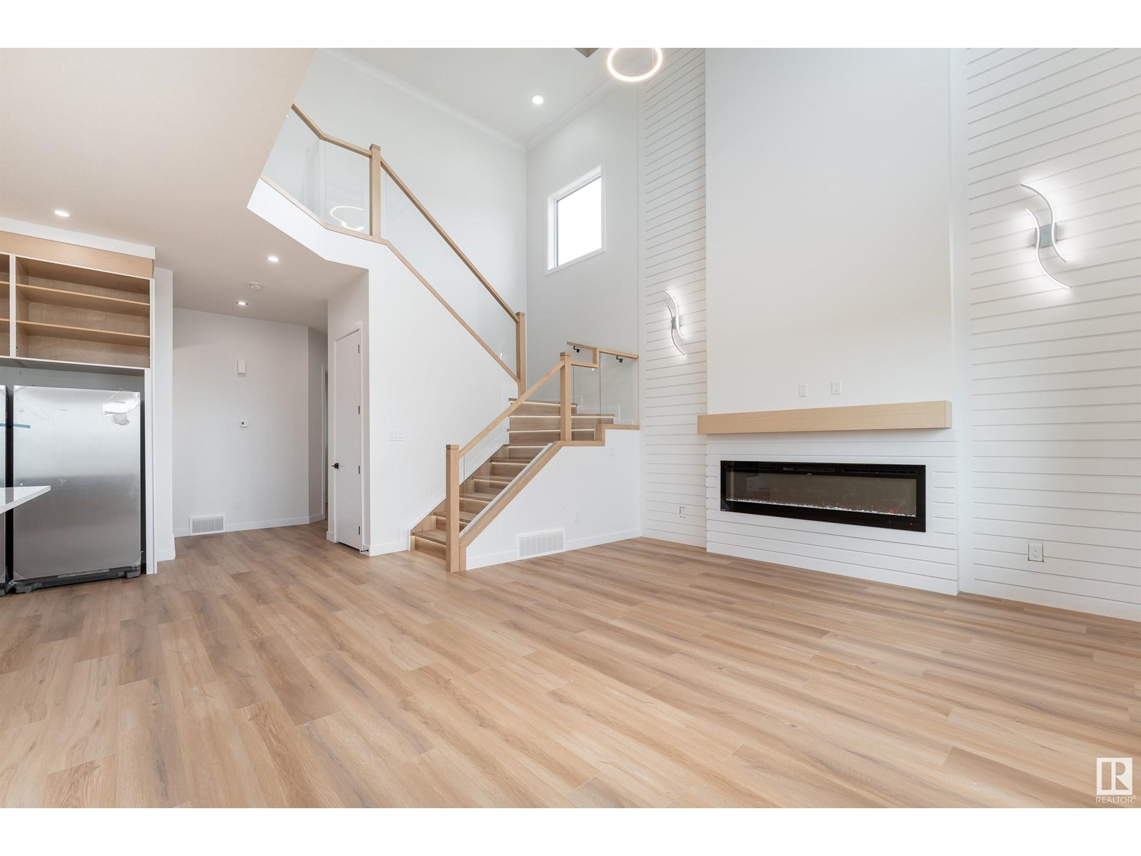 147 GRAYBRIAR DR