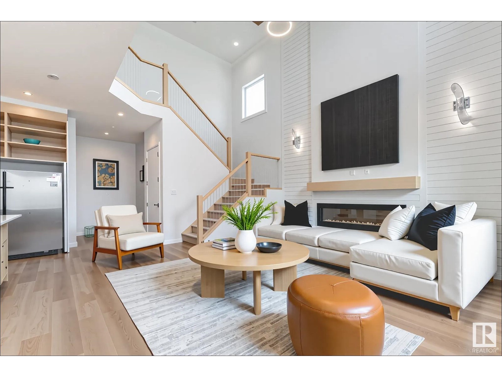 147 GRAYBRIAR DR