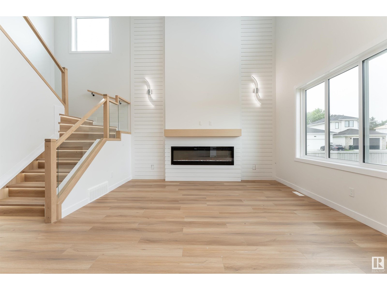 147 GRAYBRIAR DR