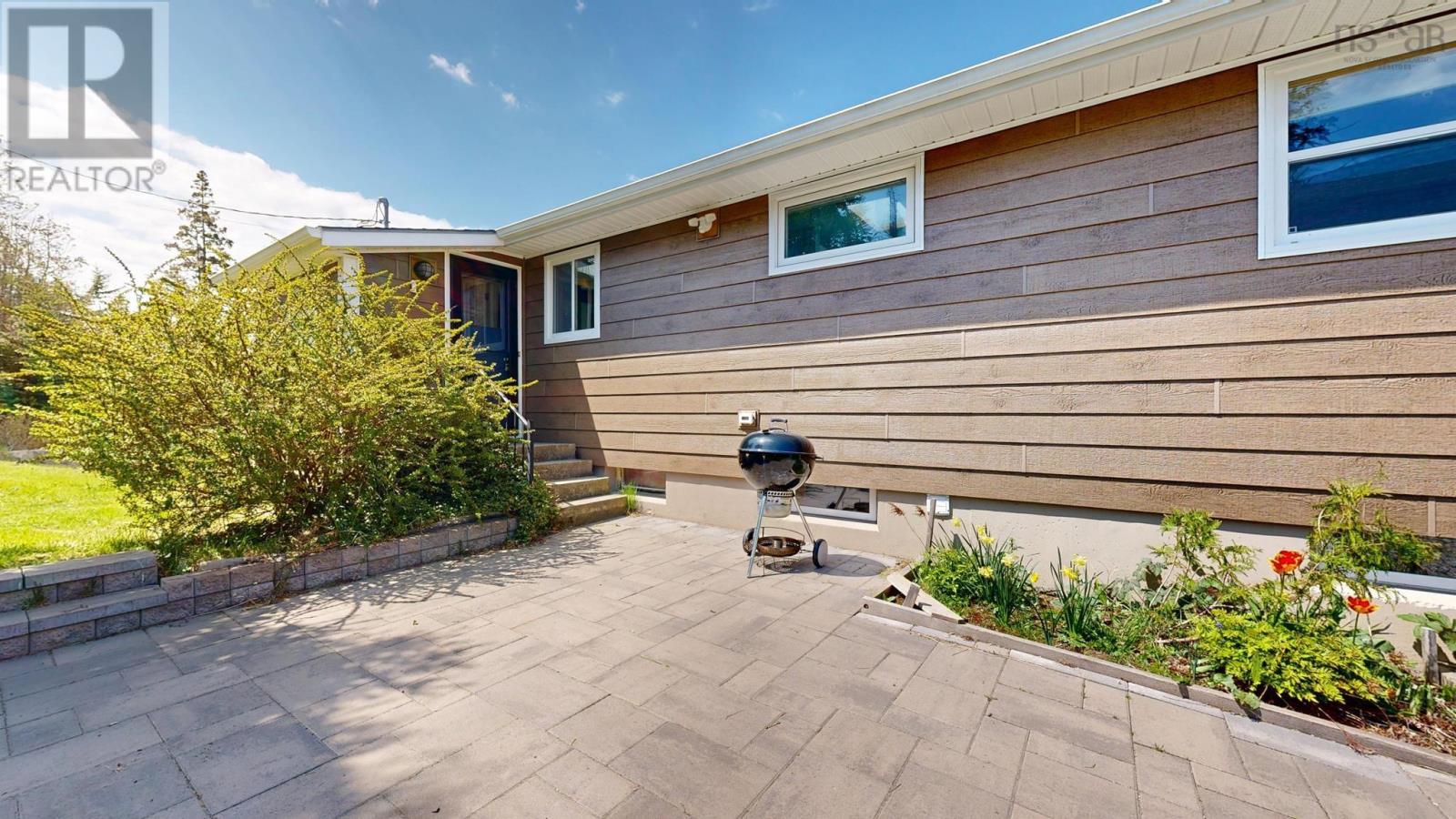 572 Rockland Road