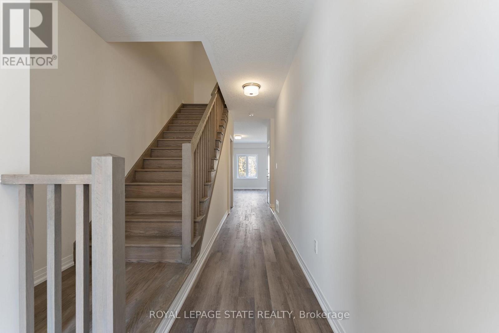 26 - 660 COLBORNE STREET W