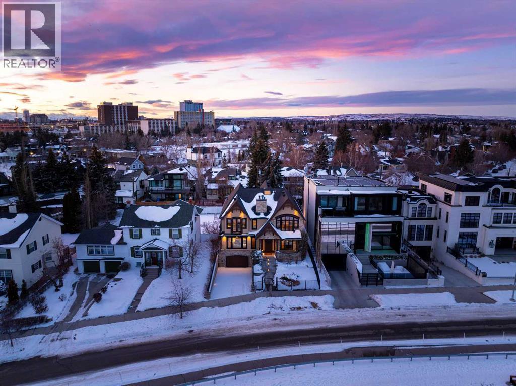 738 Crescent Road NW