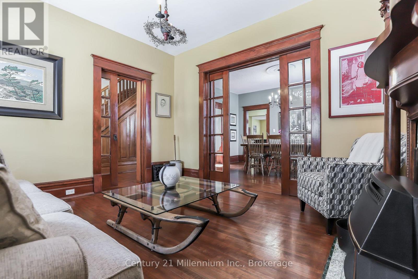 296 GARAFRAXA ST STREET