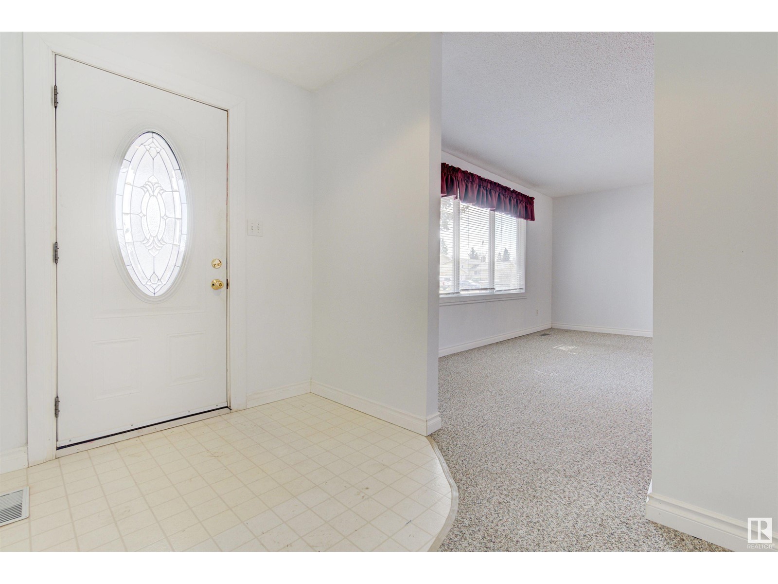 18312 91 AV NW