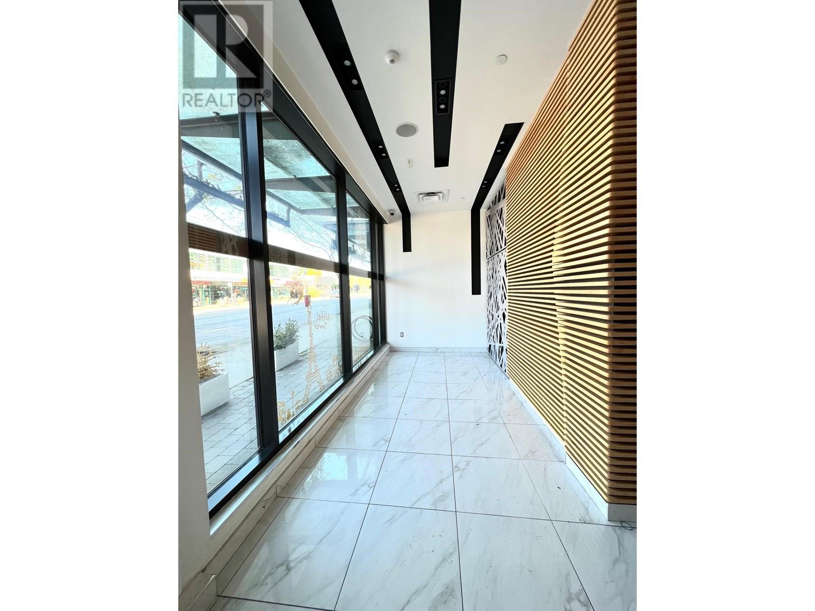 236 W BROADWAY
