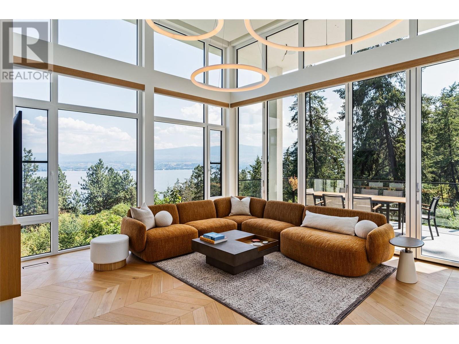 2843 Lakeridge Road