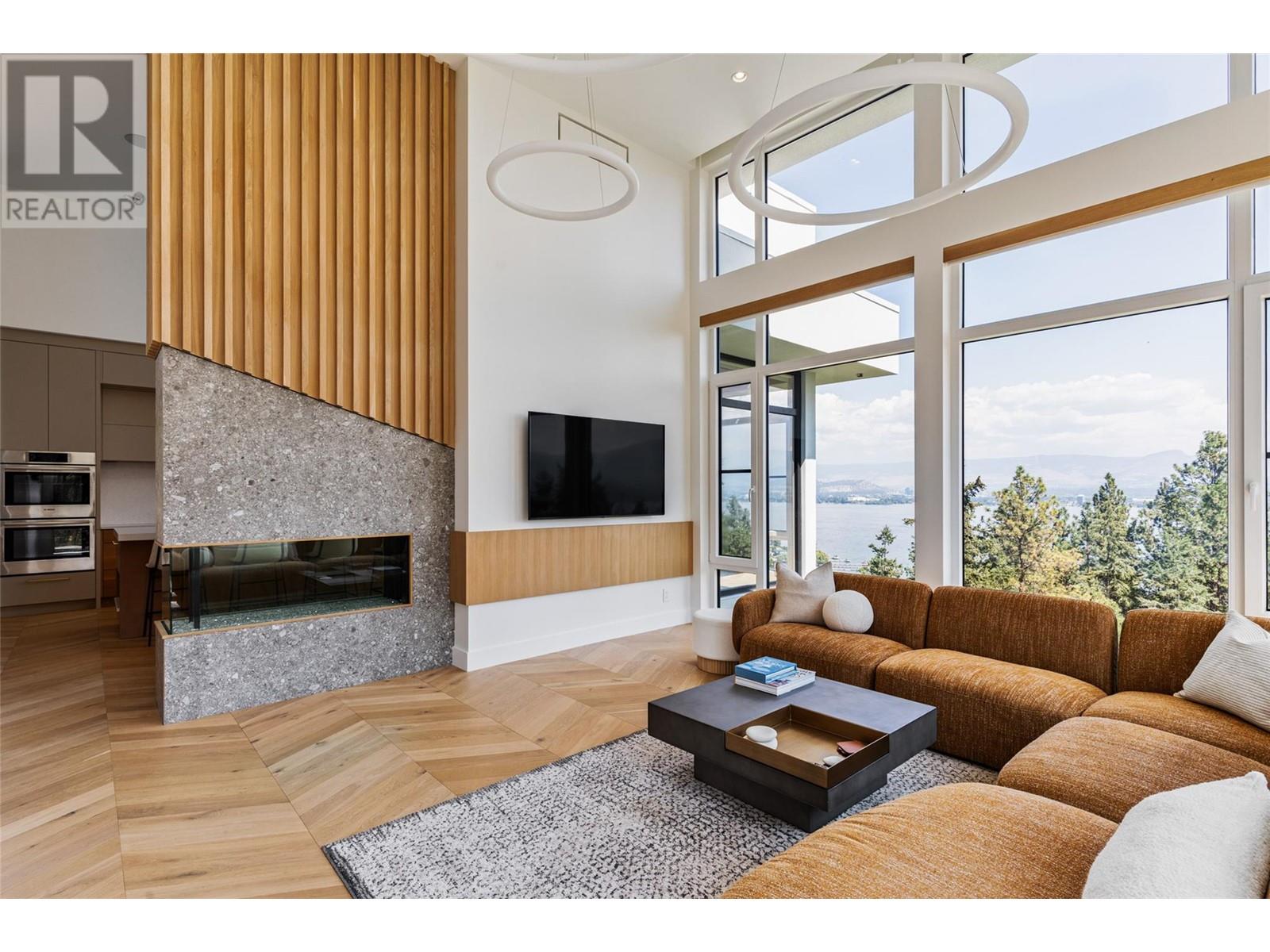 2843 Lakeridge Road