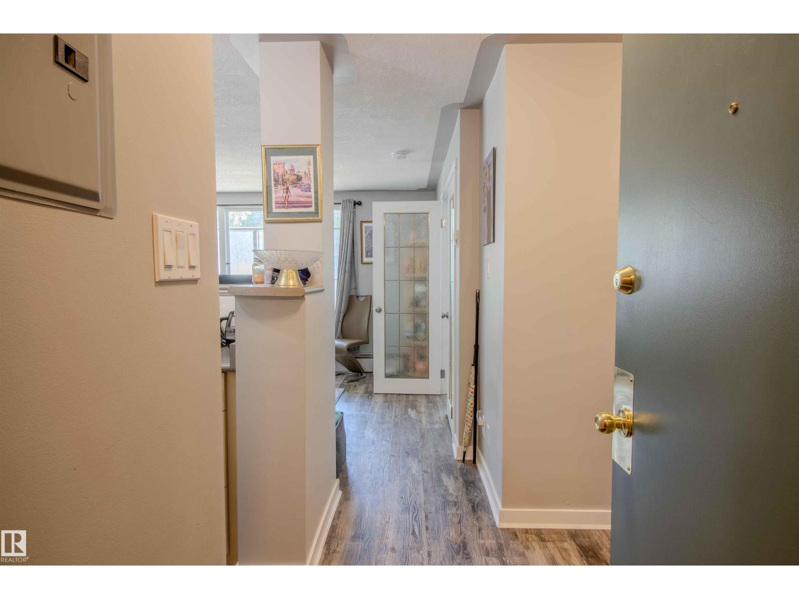 #27 11010 124 ST NW