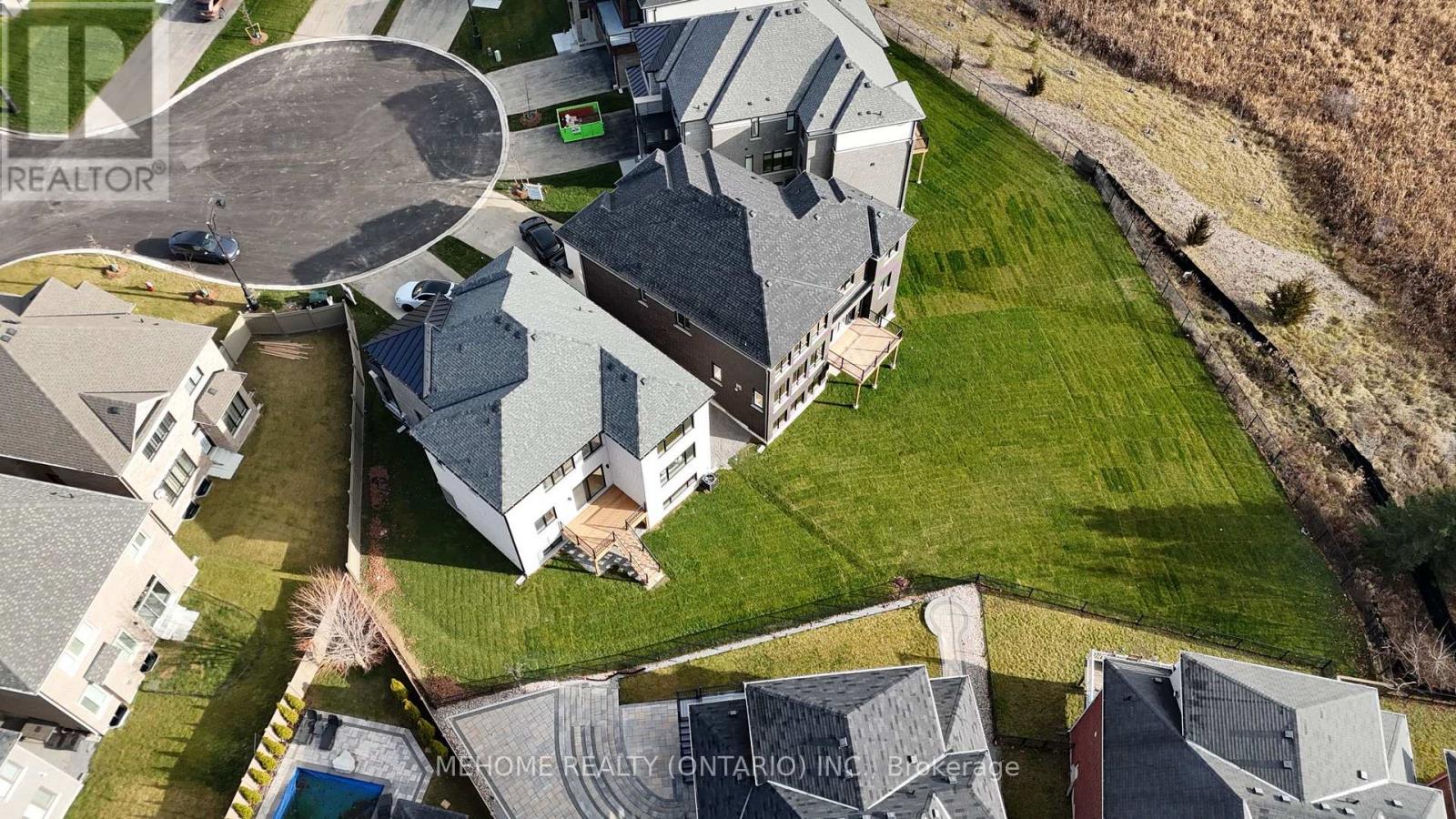 2 BUNN COURT