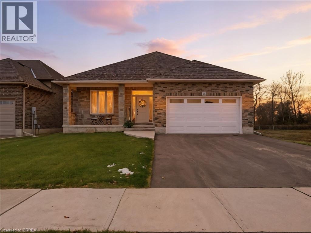 58 VANROOY Trail