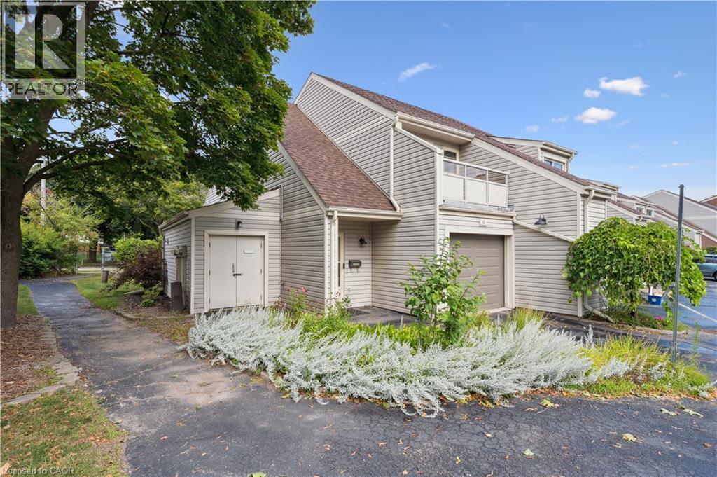 337 KINGSWOOD Drive Unit# 12