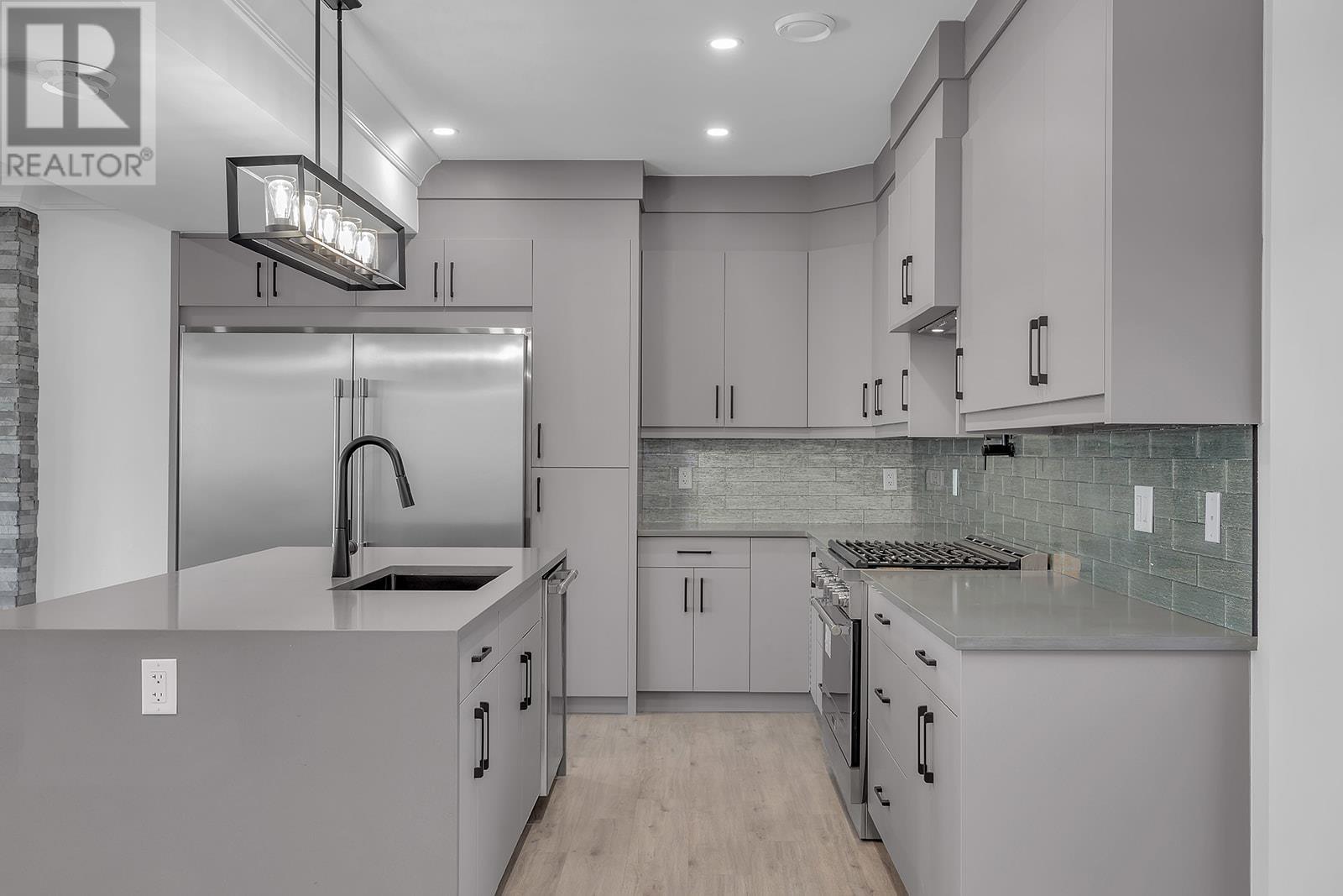 3576 Silver Way