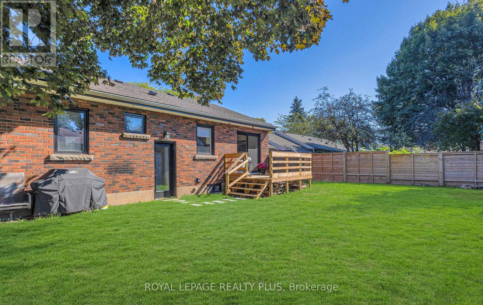 884 EAGLE DRIVE