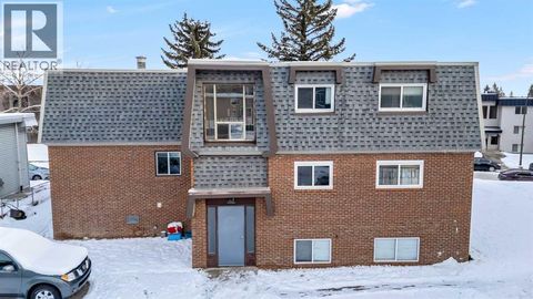 101, 427 Huntsville Crescent NW Calgary AB T2K4W3