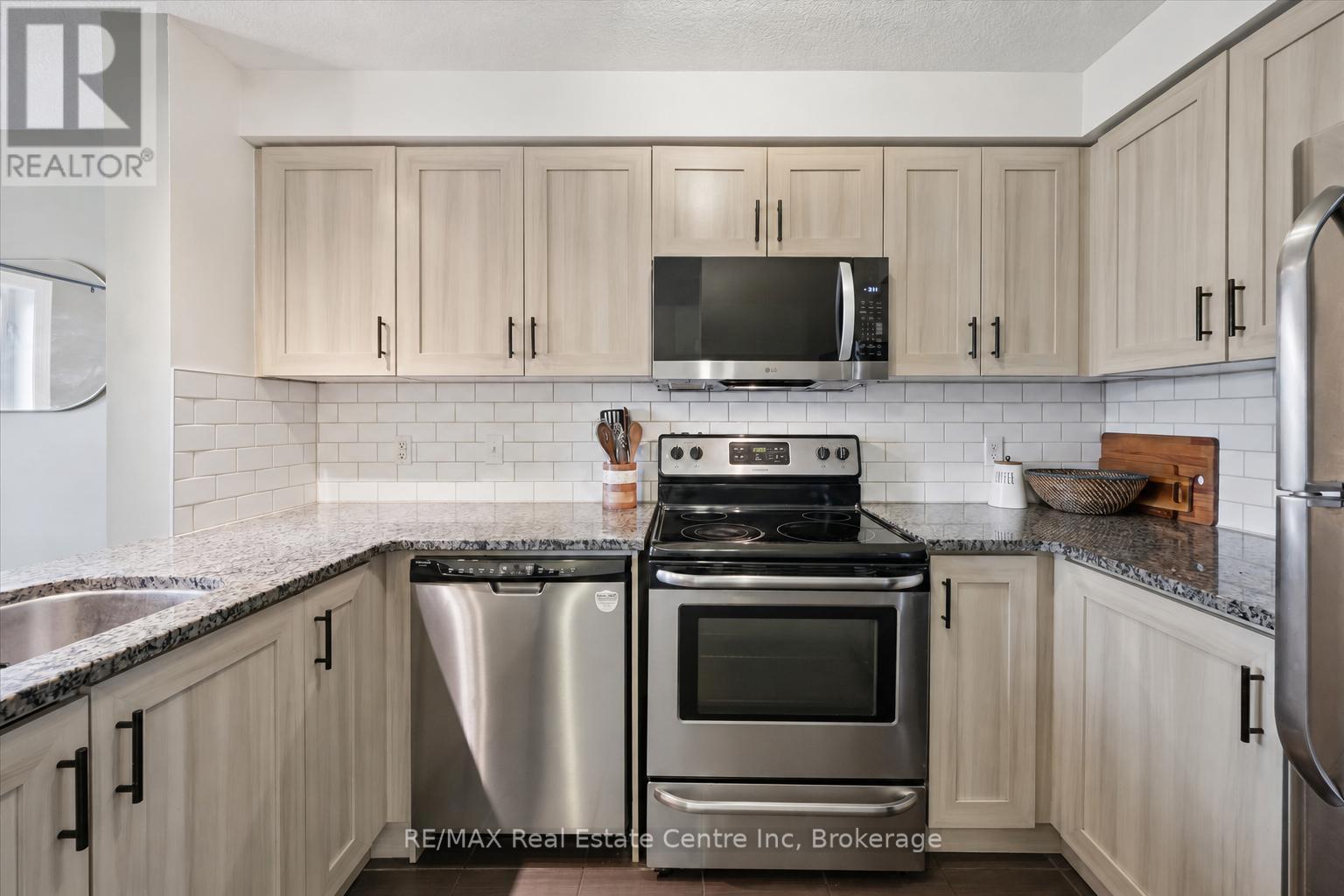 A - 634 WOODLAWN ROAD E