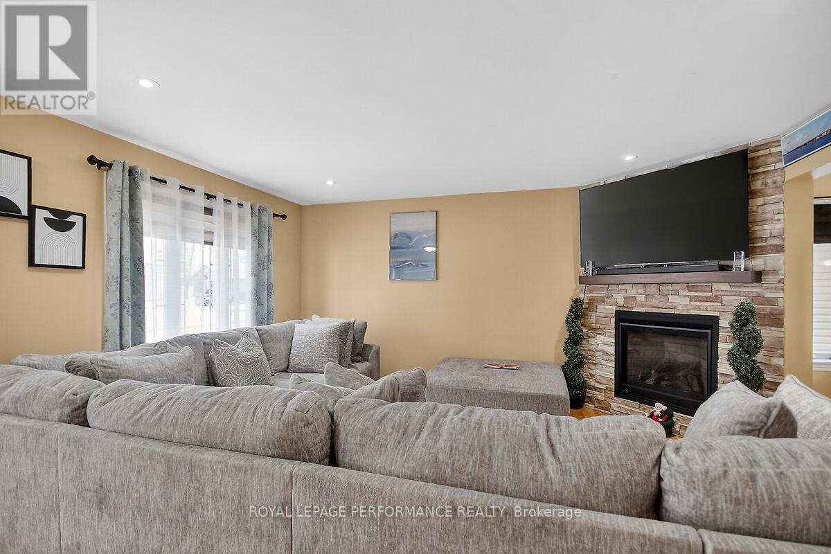 13 BELLEFEUILLE STREET