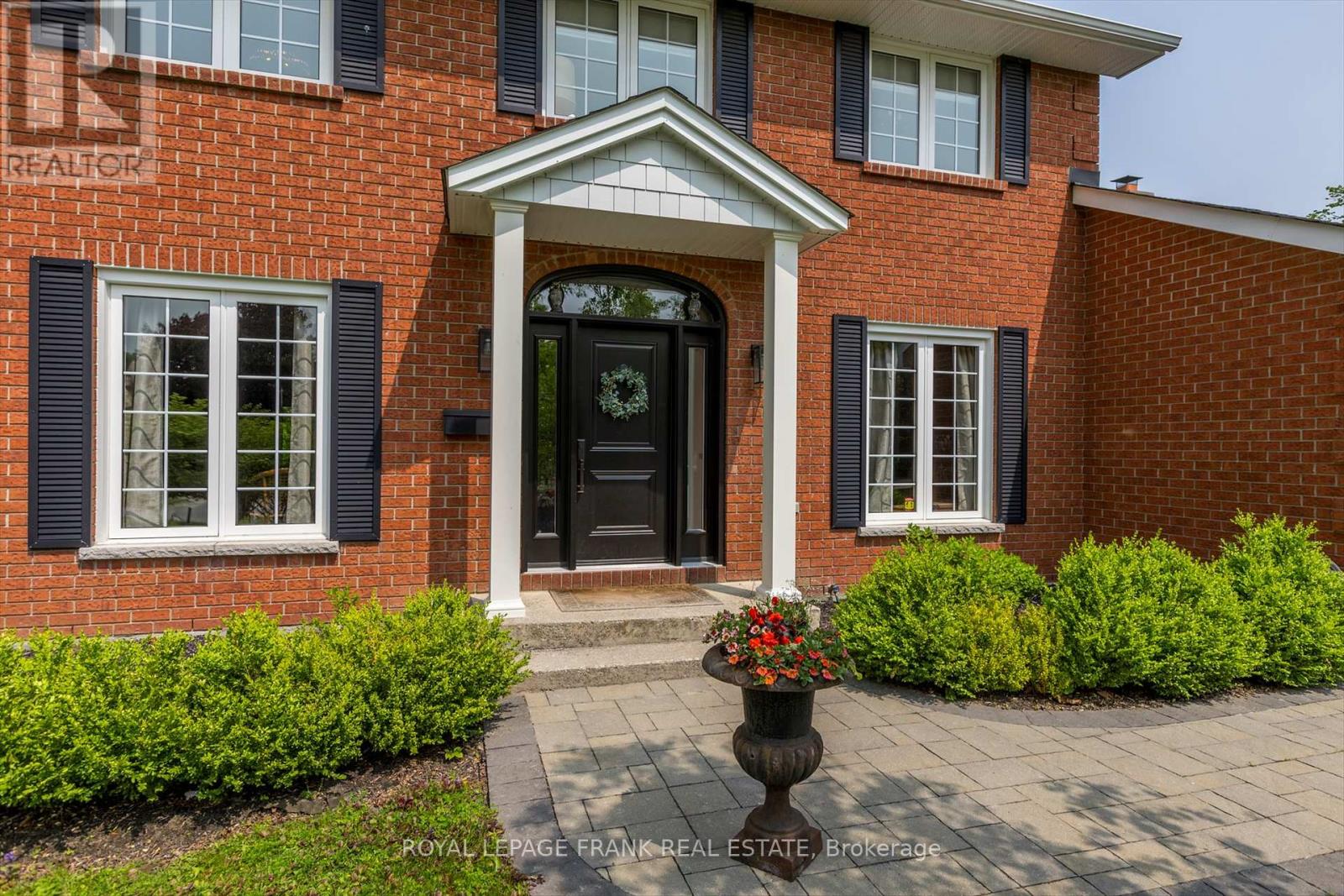 1683 CHAMPLAIN DRIVE
