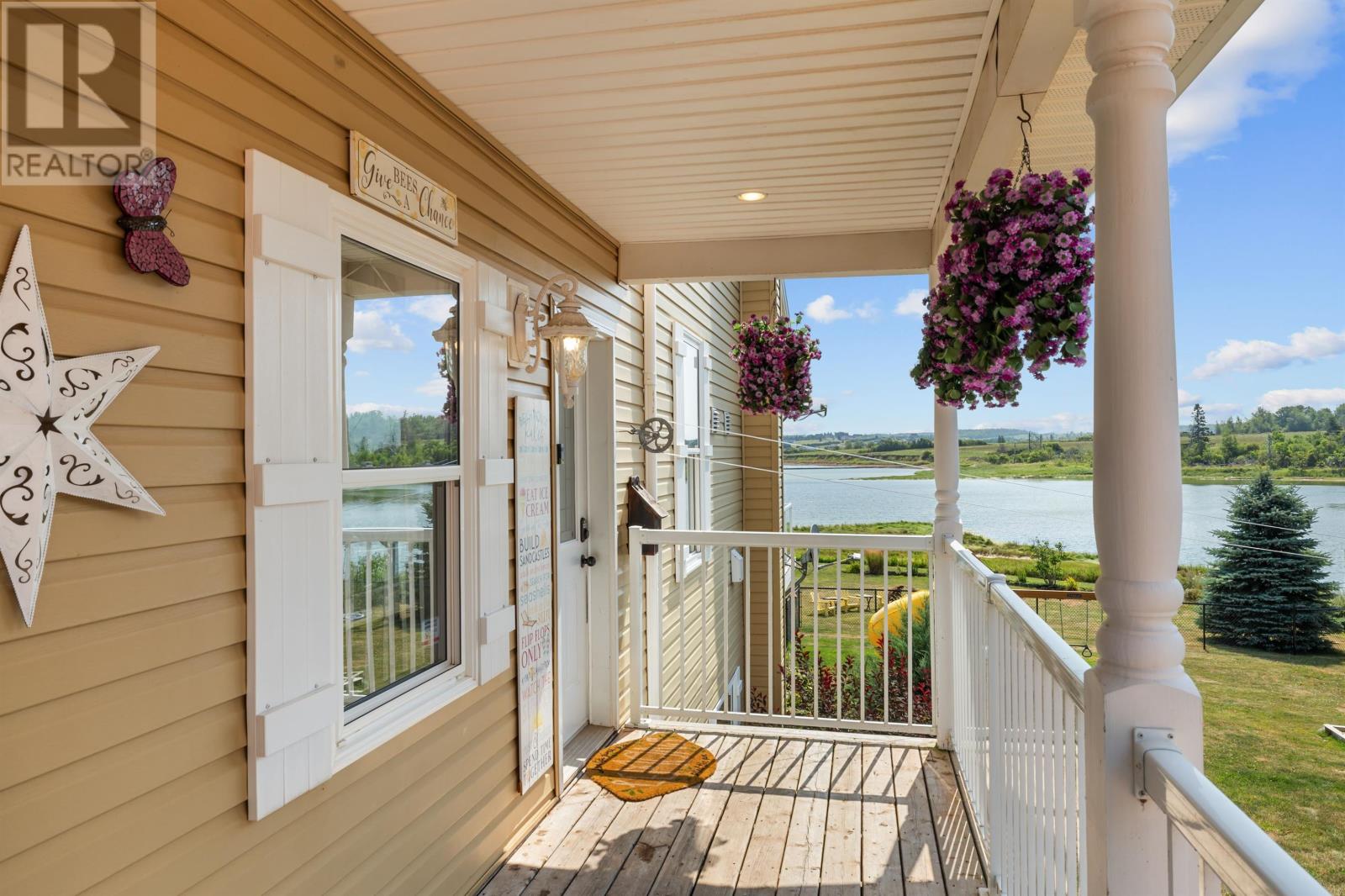 59 River View Crescent