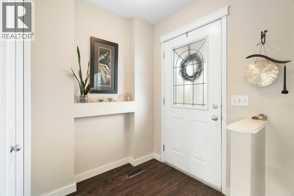 284 Copperfield Heights SE