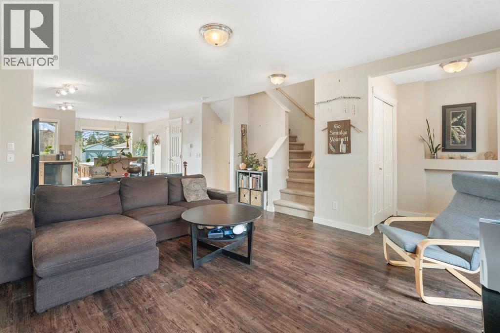 284 Copperfield Heights SE