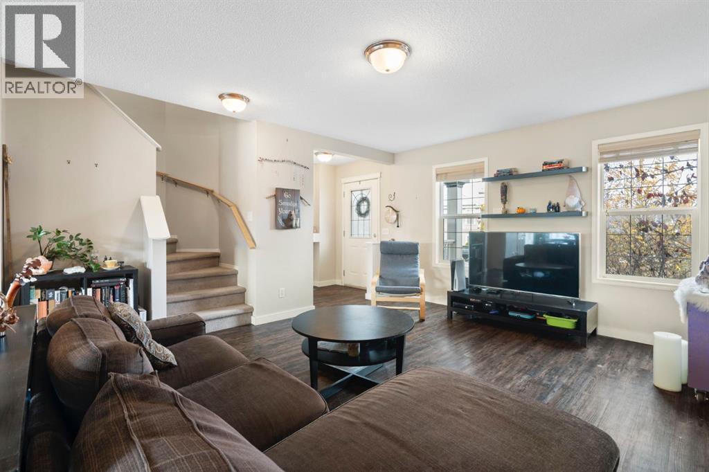 284 Copperfield Heights SE